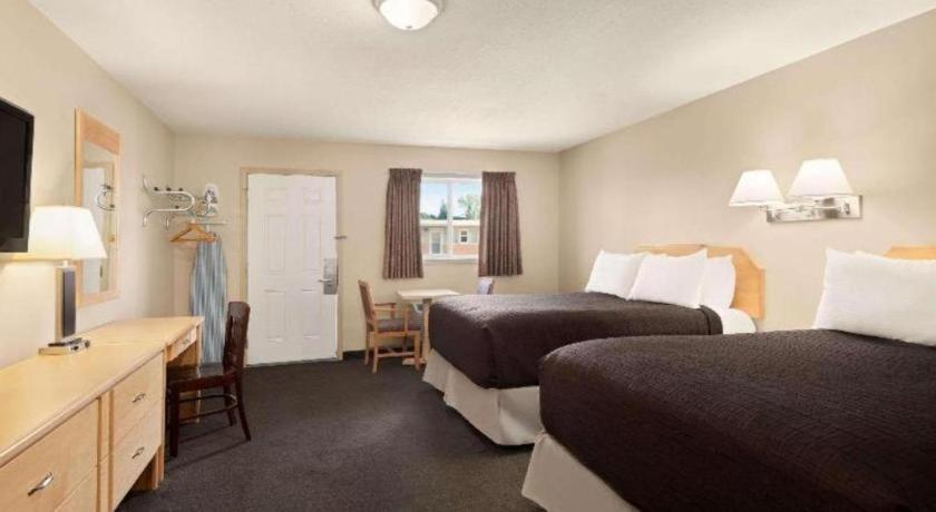 Thriftlodge Moose Jaw Extérieur photo